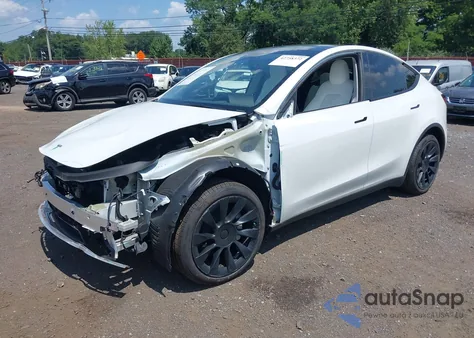2023 Tesla Model Y Awd/Long Range Dual Motor All-Wheel Drive from USA, damaged, VIN 7SAYGDEE4PF866924